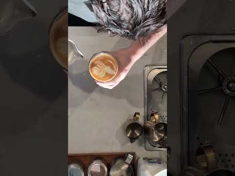 Phoenix latte art 🔥❤️☕🐦‍🔥 #latteart #coffeelatteart #coffee #espressoyourself #barista