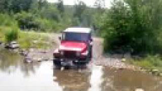 preview picture of video 'Stock 4X4 Jeep Through the Reservoir'