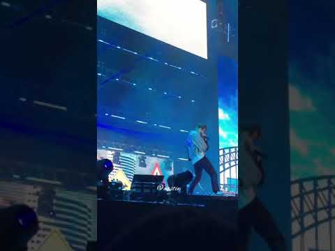 [180715] Wanna One World Tour in Jakarta - Triple Position Kangaroo