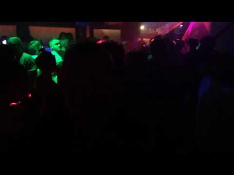 Dj detonate rocking monta musica Halloween 28/10/16