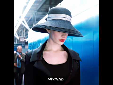 Anne Hathaway‘s Catwoman is absolutely iconic.#annehathaway