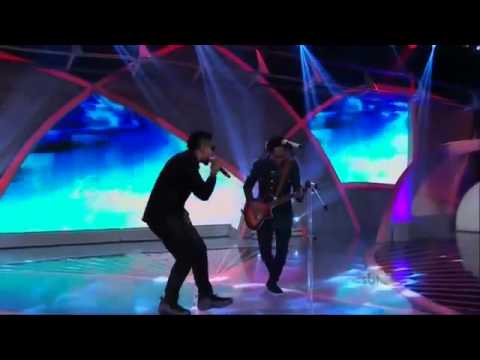 Thalles Roberto e Naldo Benny - Programa Raul Gil - 20-12-2014