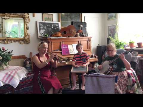 Potato head blues - Gunhild, Viggo, Aina Carling