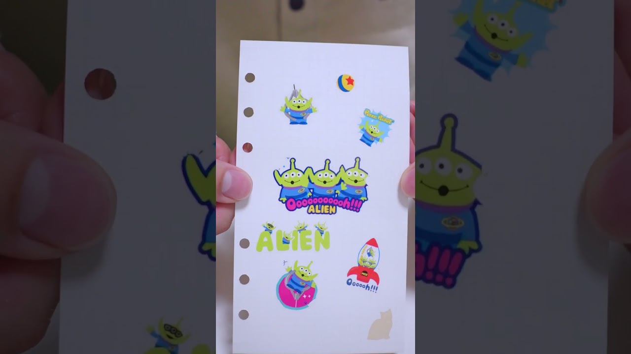 "グミ" 食べると『シール』に‼️全部貼ったらヤバすぎた😭【お菓子/駄菓子/グミ】