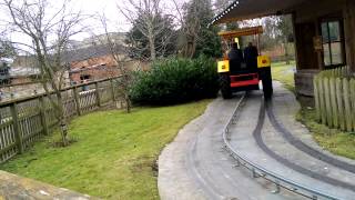 preview picture of video 'Muddy Duck Tractor Ride at Flamingo Land Resort 28/02/2015'