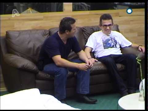 Big Brother Greece 2010 - O Giorgos anoigei thn kardia tou ston Hlia