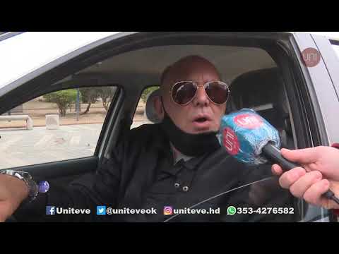 Taxistas sufren la crisis económica