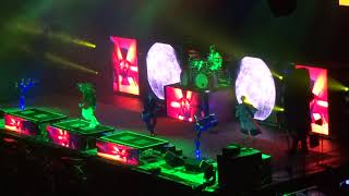 Rob Zombie - &quot;Well, Everybody&#39;s Fucking in a UFO&quot; (Live in Los Angeles 12-31-18)