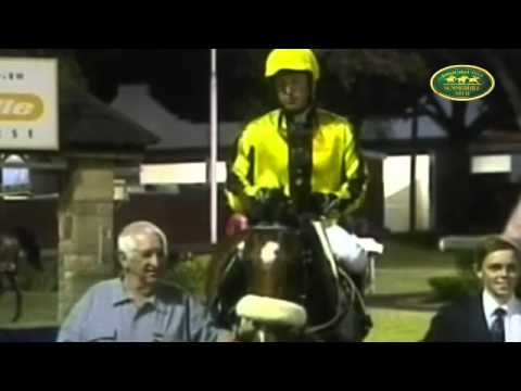 CAPE ROYAL : IN FULL FLIGHT HANDICAP (L) 2013