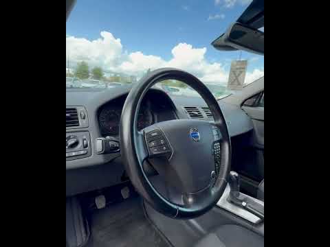 фото volvo v50 i рестайлинг 0