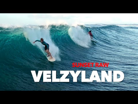 Surfing Velzyland on the North Shore (4K60p HDR)