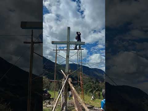 LLEGÓ EL TURISMO RELIGIOSO AL EL COCUY BOYACA (esta cruz símbolo de  uestra fe, lugar de reparacion)