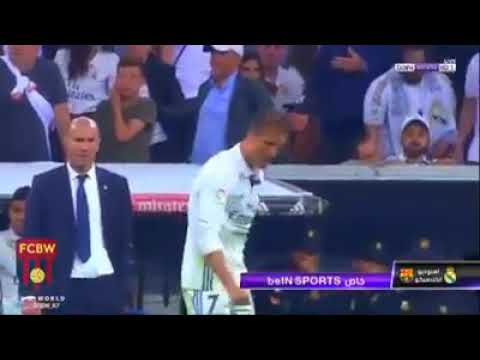 Ekspresi ronaldo ketika gol ke 2 messi saat Real Madrid 2-3 FC Barcelona