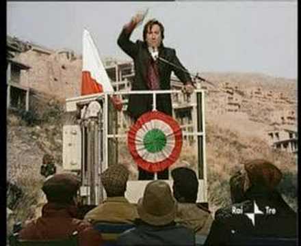 comizio del sindaco calabrese cetto la qualunque