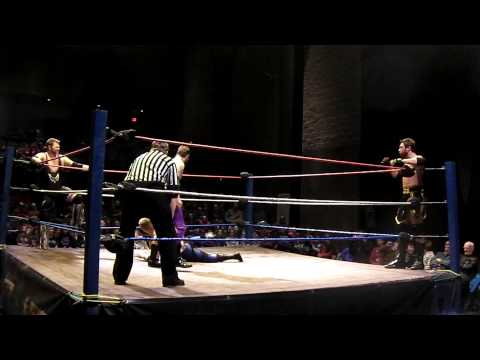 Max Power and Marius v Matt Burns and Dylan Davis (LCW Hart Attack 2012)