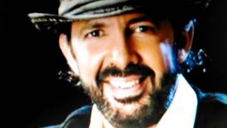 El capitán, Juan Luis guerra