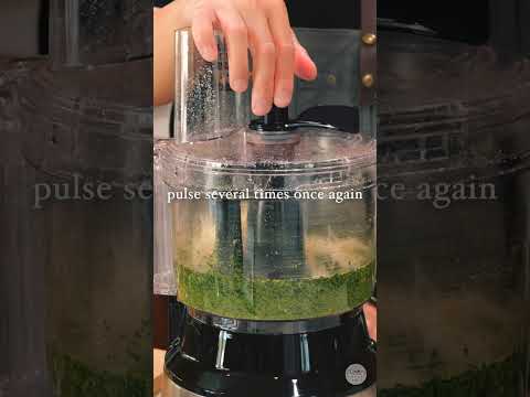 How to Make Homemade Pesto Sauce #shorts #cooking #food #kitchentips #pesto #pasta