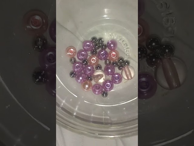 Vídeo relacionado con Ubephant Pulseras Kuromi, Kuromi Pulseras Niña, Pulsera Sanrio, K-uromi Pulsera Amistad, K-uromi Anime P-ulsera 17+5cm P-ulsera De Ajustable para Fiestas De Regalo De Cumpleaños De Niñas