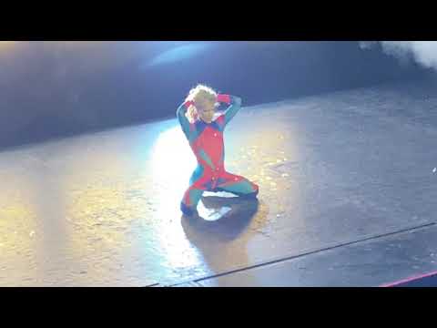 Alexis Saint-Pete - Sissy That Walk @ RPDR UK Finale Viewing Party, The Clapham Grand - 25/11/2021