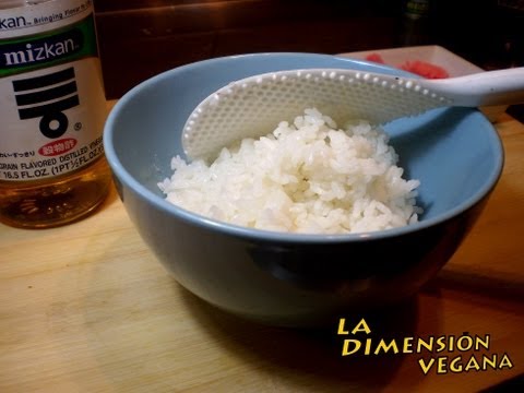 ¿Cómo hacer arroz para sushi perfecto? (With English subs)