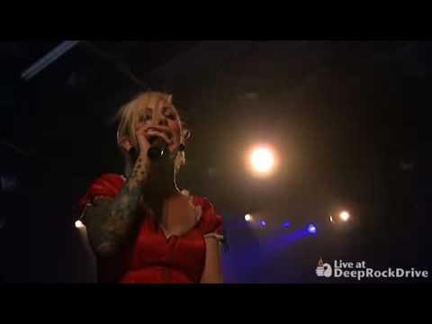Videoclip de When the Storm Subsides — In This Moment