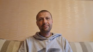 Vertinkim vienas kitą. Esam vienas su kitu susijungę laikinai - kaip ir jūros bangų putos. 