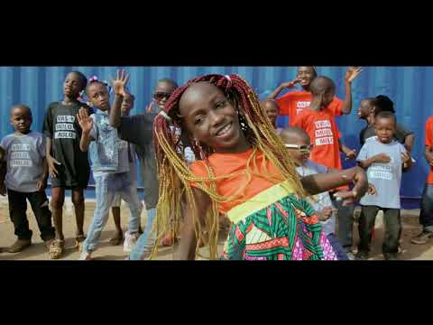 MAMI LA STAR  - 'VAS-Y  MOLO MOLO (Official Music Video)