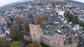 preview picture of video 'Kastellaun - Burg Kastellaun von Oben - Über der Burg Kastellaun'