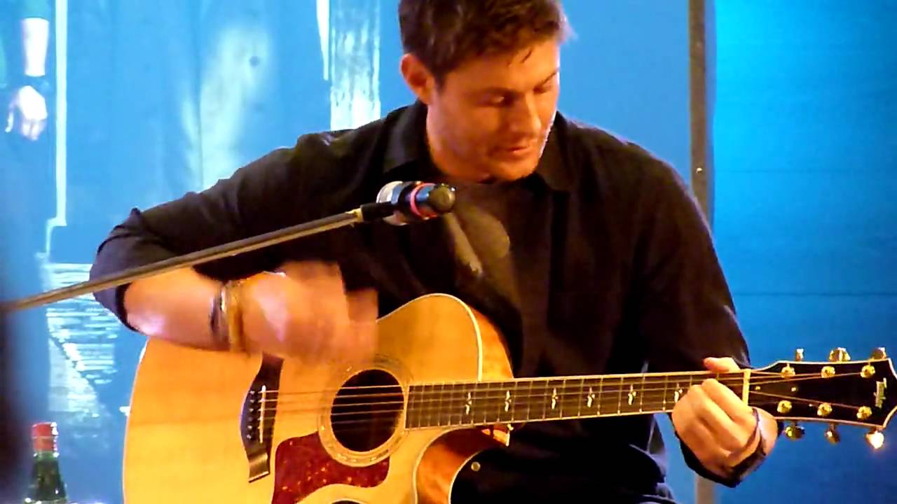 Jensen Ackles Singing "The Weight" at Jus in Bello thumnail
