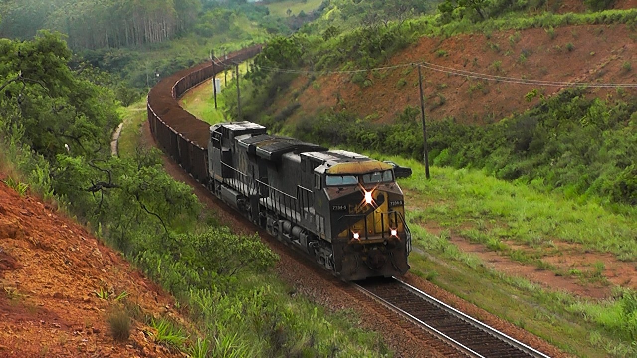 TREM DE CARGA GERAL COM MAQUINISTA GENTE BOA SUBINDO A PESADA RAMPA DE CONCEIÇÃO DA BARRA DE MINAS!