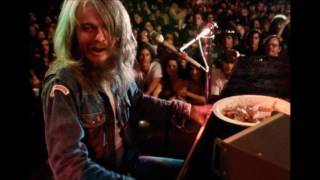 Leon Russell&#39;s best live performance of &quot;A Song For You&quot; (imvho)