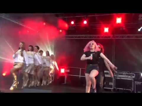 intro - Streets of Orlando version of Laika