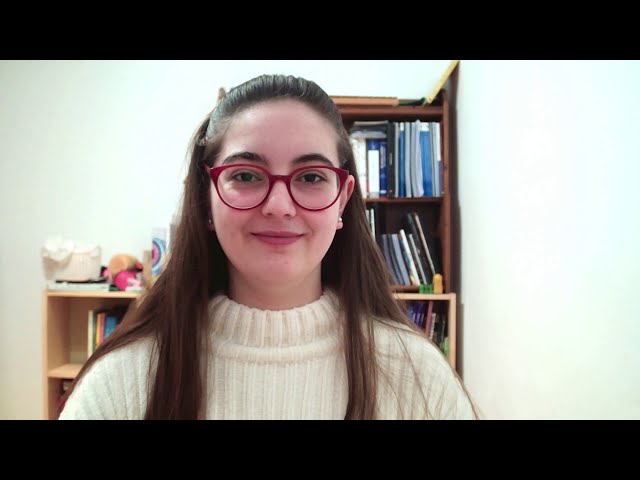 Vídeo relacionado con Las aventuras de Enola Holmes 4 - El caso del abanico rosa