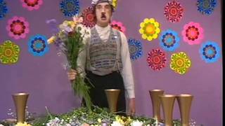 Monty Python - Flower Arranging