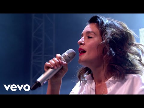 Jessie Ware - Wildest Moments (Live At Glastonbury 2015)