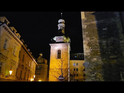 We arrived in Prague. What an expensive hotel room in Prague looks like. Adventures on the road.