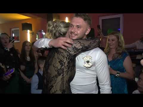 Iznenađenje Zaprosio Djevojku Na Sestrinoj Svadbi Snimatelj Ramiz