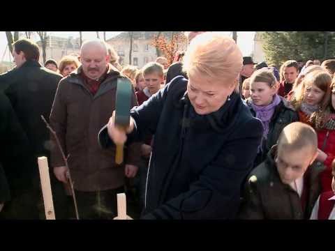 Prezidentė lankėsi Kudirkos Naumiesčio Vinco Kudirkos gimnazijoje