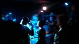 MANGER CADAVRE? - Totalitarismo Social