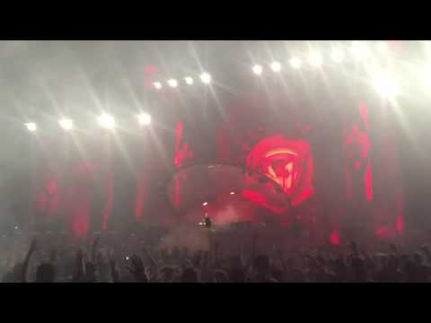 Sander Van Doorn & Chocolate Puma - Raise Your Hands Up | LIVE | Tomorrowland 2016