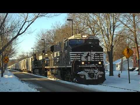 NS H87 at Painted Post, NY 1/4/13