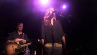 Kevin Costner &amp; Modern West - &quot;Oh Malley-Mae&quot;