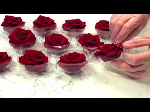 Dobla Signature Chocolate Rose with Velvet Coating