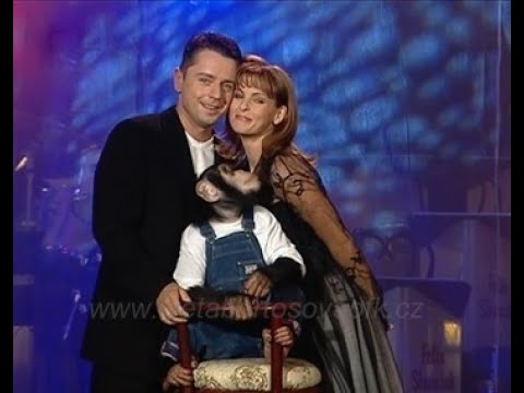Iveta Bartošová a Petr Muk - Znám jednu starou zahradu