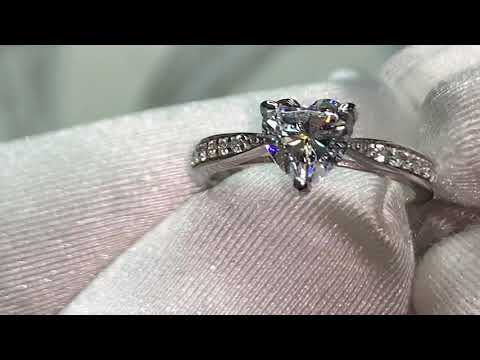 STRASS Diamond SD-HT1470. Set with 1.00ct Heart Brilliant STRASS Diamond in white gold plated 925 si