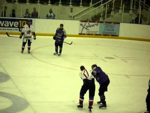 Bruce (Braehead clan) v Nebus (Dundee Stars) fight  180910