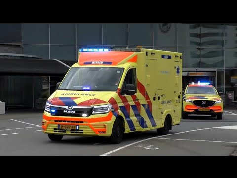 Schiphol ambulance + Rapid responder Hulpdiensten met spoed onderweg in Amsterdam en Schiphol