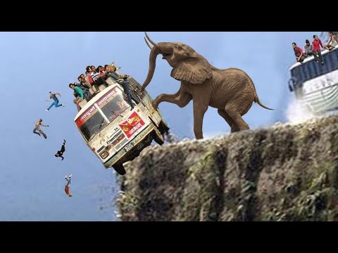 OMG! 30 Times Crazy Elephants Rushed Out To Attack Cars And Tourists Right On Edge Of Abyss Danger