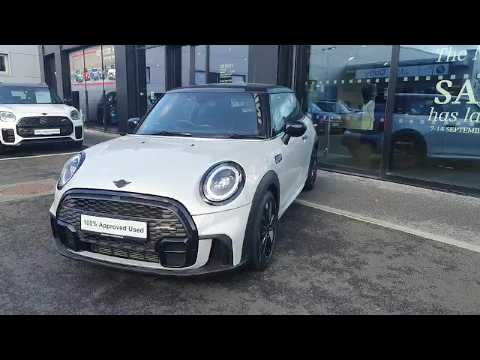 Mini Cooper 3-Door Cooper Sport - Image 2