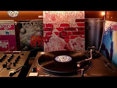 Co.Ro. Featuring Lyen – Run Away (Nightclubbing) [1994]